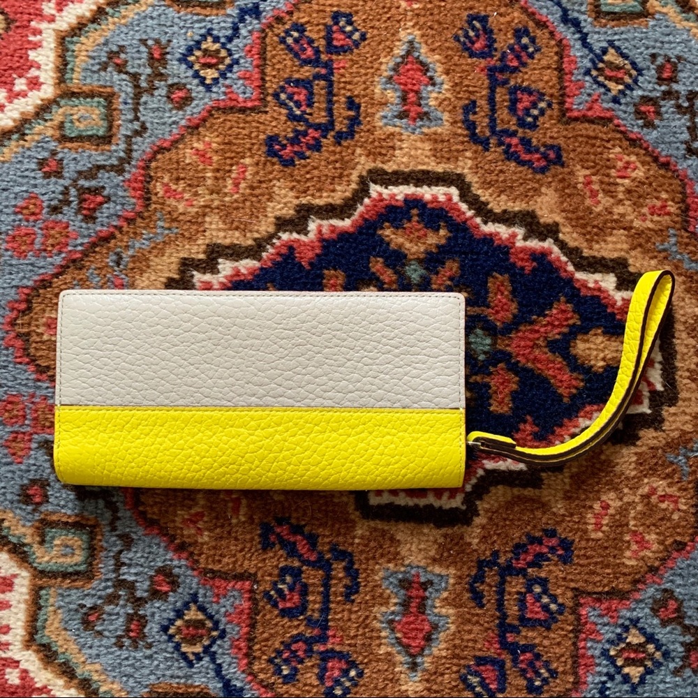 Kate Spade wallet - Picture 2 of 5